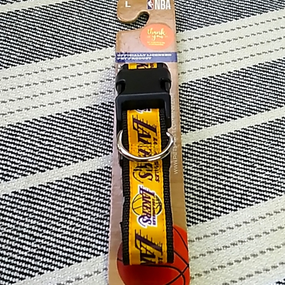 NBA LA Lakers Dog Collar in size large